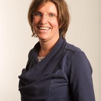 Pasfoto Karlijn Derksen